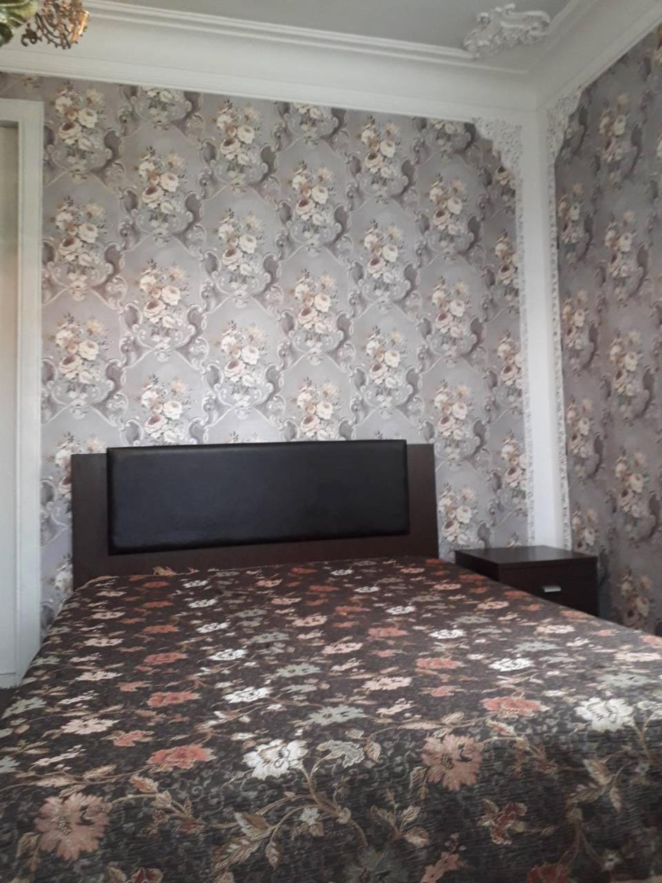 Guest House Temuri Batumi Exterior photo